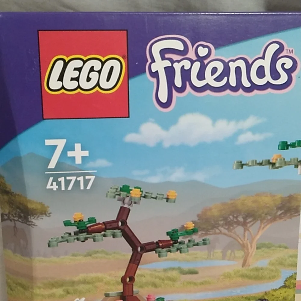 NWT Lego Friends 7+ 41717 Mia's Wildlife Rescue 430 pcs Building Toy